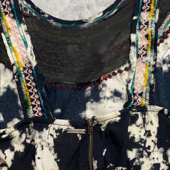 Billabong Romper - Picture 3 of 4